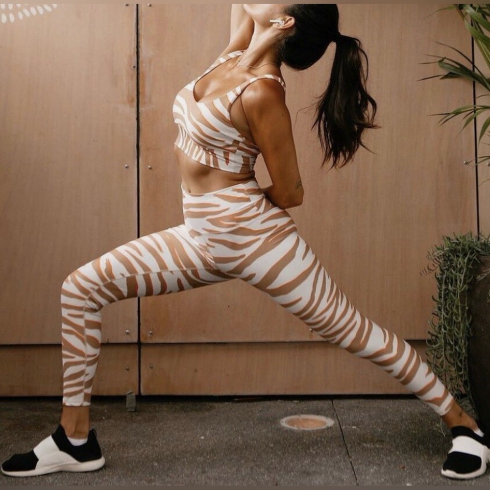 Beach Riot Sport Piper‎ High Rise Stretch Leggings in Cloud Cream Zebra Size XS